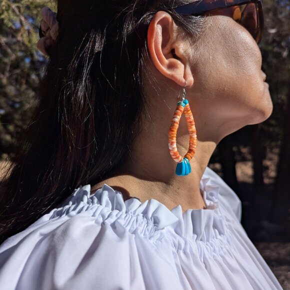 Native American Spiny Oyster Loop Dangle Earrings‎ Santo Domingo Kewa Pueblo ** - Picture 8 of 12